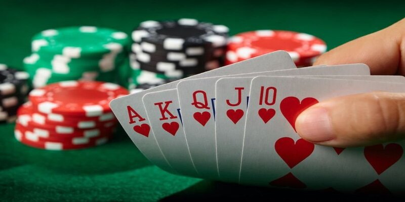 Thứ Tự Bài Poker Và Luật Chơi Poker Cho Người Mới 5 Cách chơi poker chi tiết từ a - z